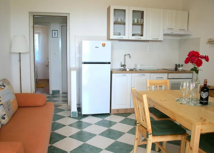 Laura * プリモシュテン