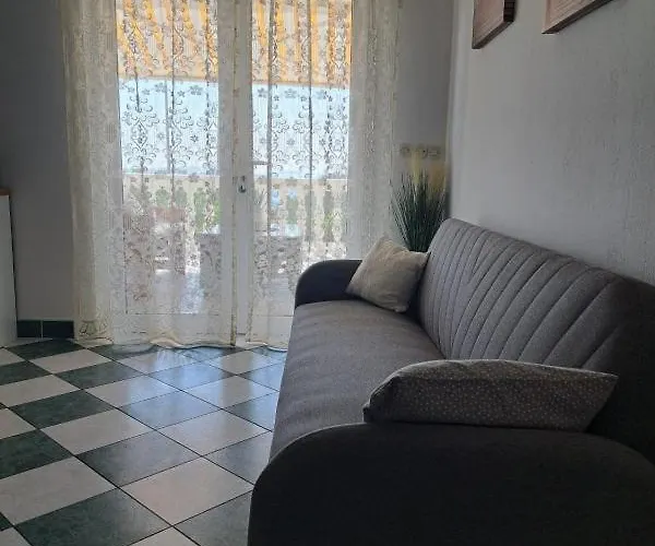 Apartment Laura Primošten